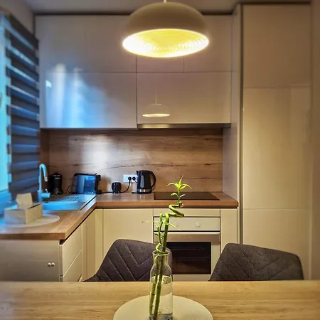 Apartment Be Like